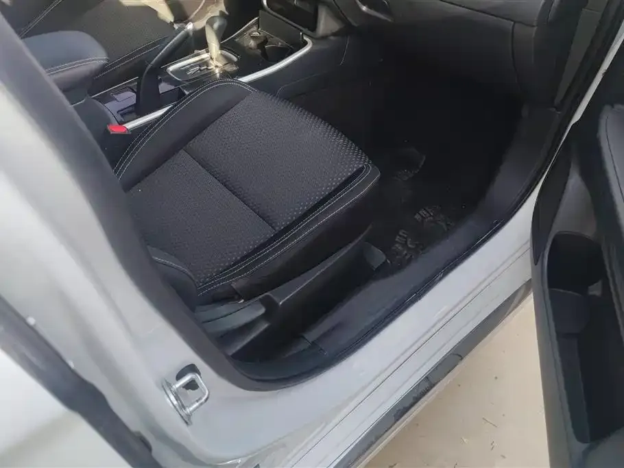 Mitsubishi Outlander 2023 из CN, фото 8
