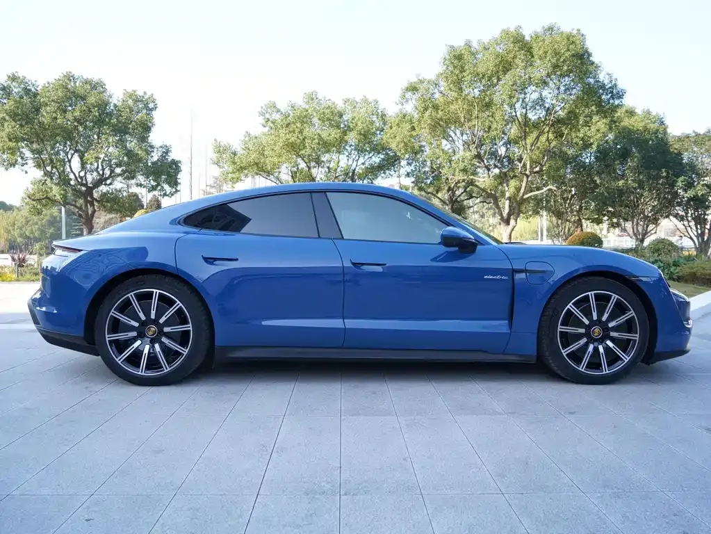 Porsche Taycan 2024 из CN, фото 10