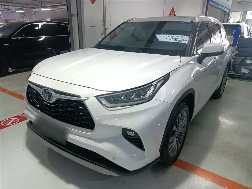 Toyota Highlander 2022 из CN, фото 2