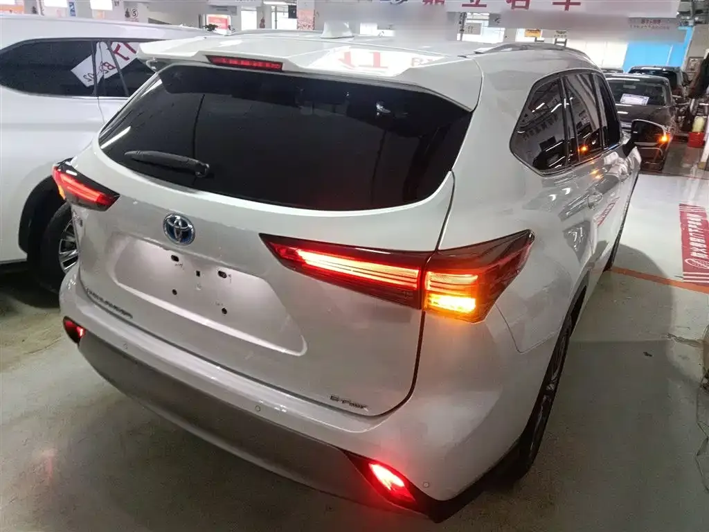 Toyota Highlander 2022 из CN, фото 9