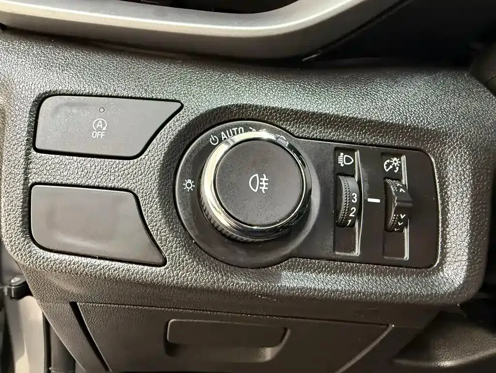 Chevrolet Volando 2023 из CN, фото 10
