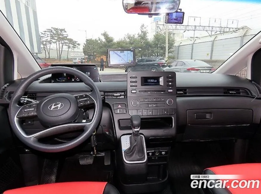 Hyundai Staria — фото 2