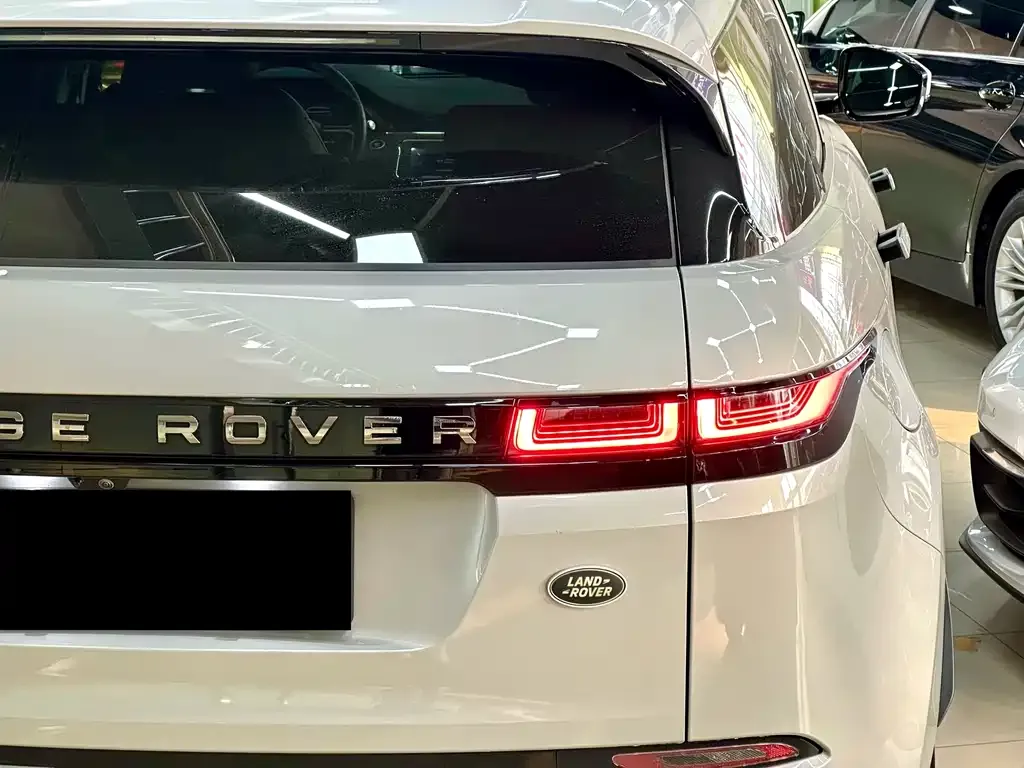 Land Rover Evoque PHEV — фото 5