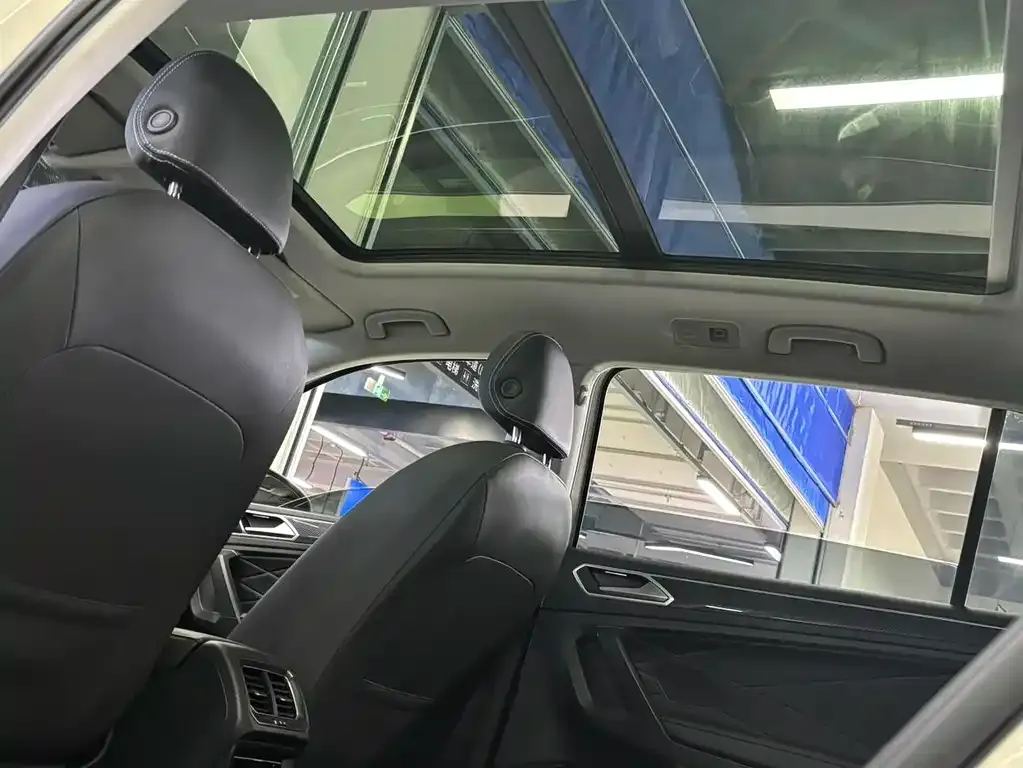 Volkswagen Tiguan L 2022 из CN, фото 9