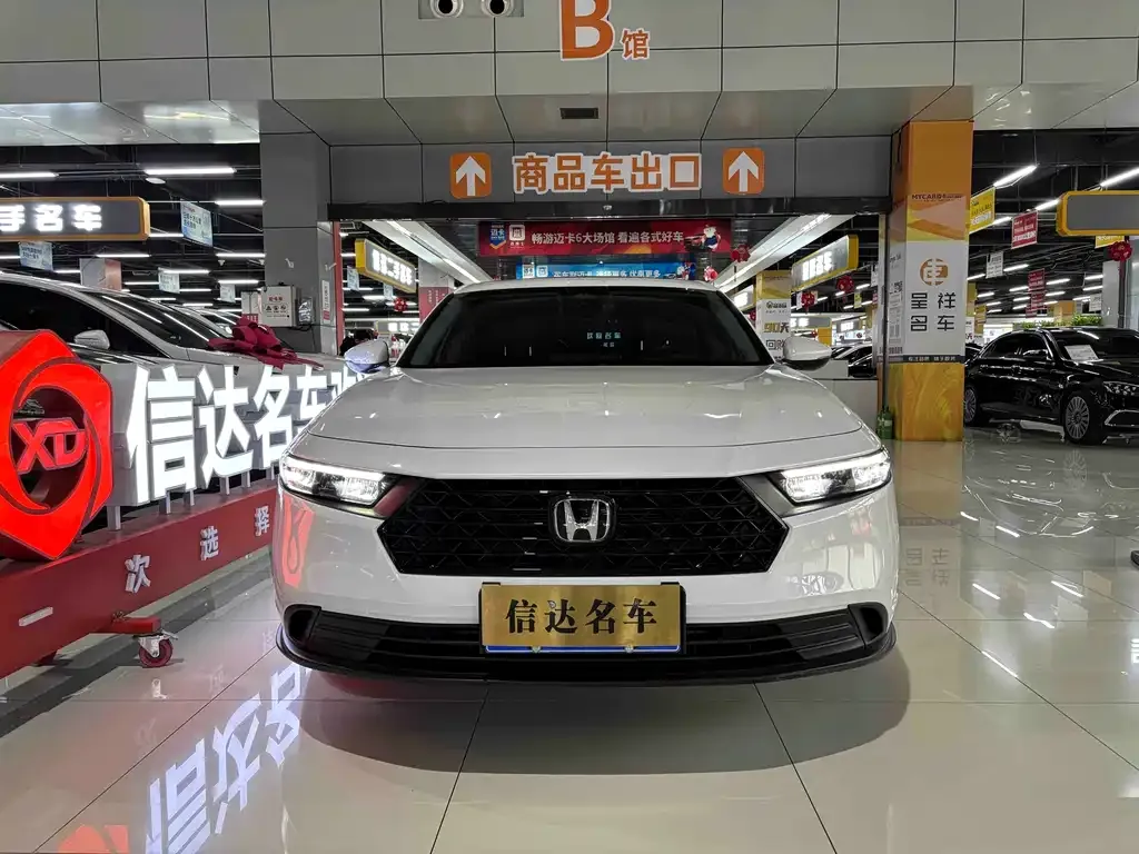 Honda Accord — фото 9