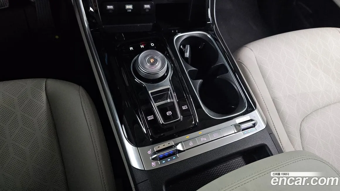 Kia Carnival — фото 10