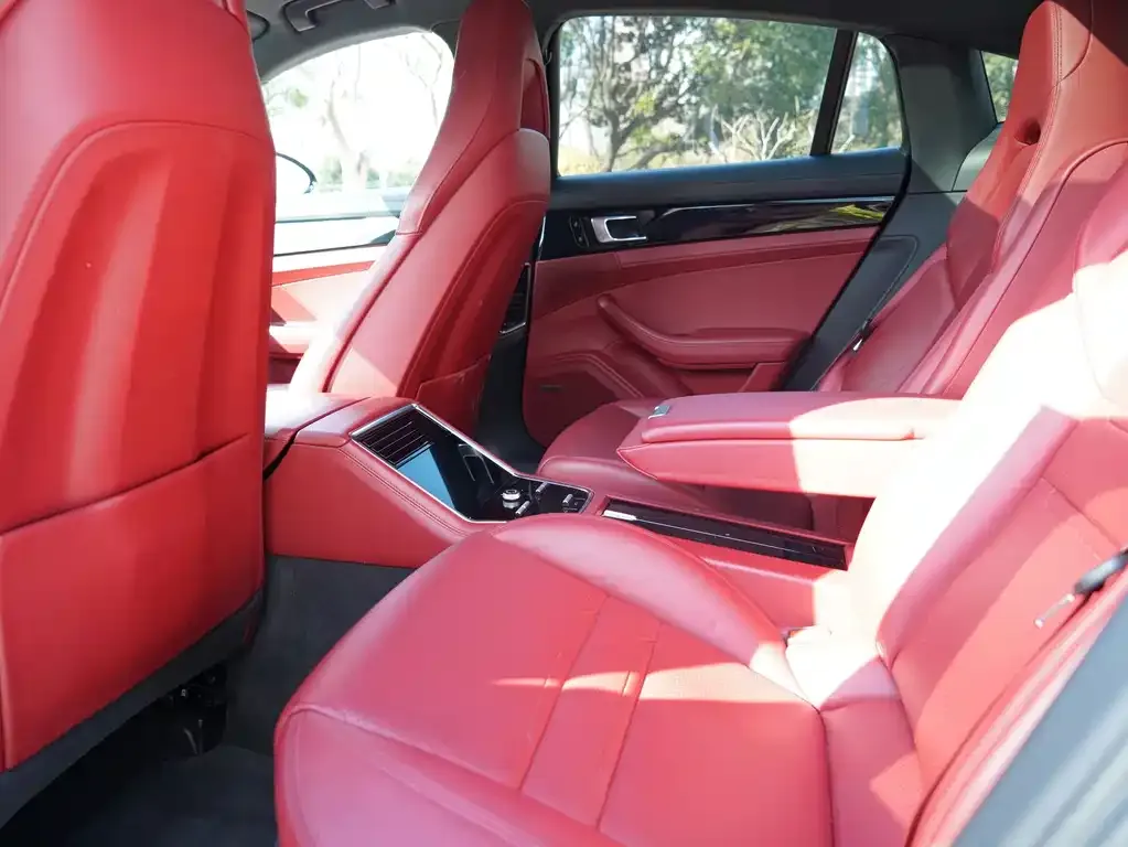 Porsche Panamera 2021 из CN, фото 3