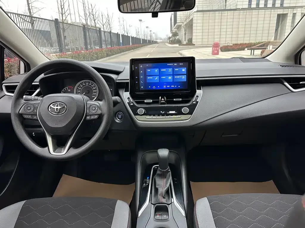 Toyota Corolla 2022 из CN, фото 2