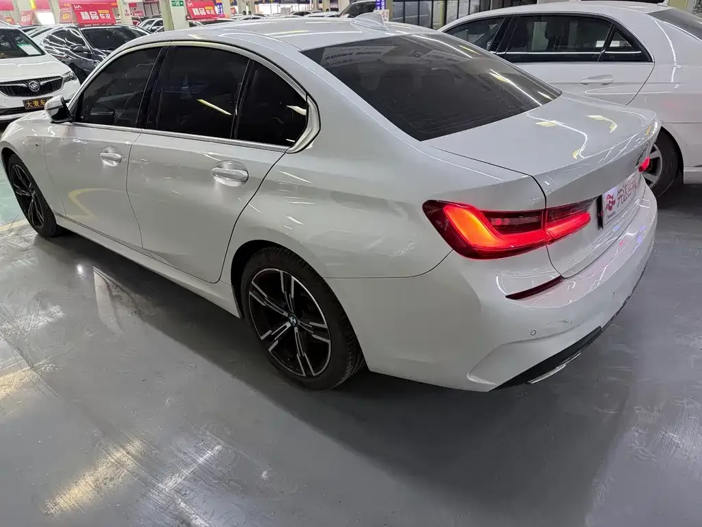 BMW 3 Series 2022 из CN, фото 4