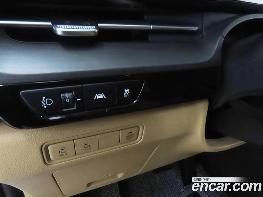 Kia Carnival — фото 7