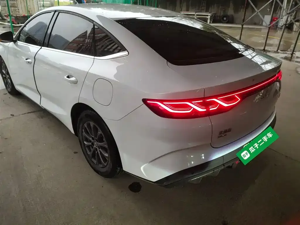 BYD Qin L — фото 8