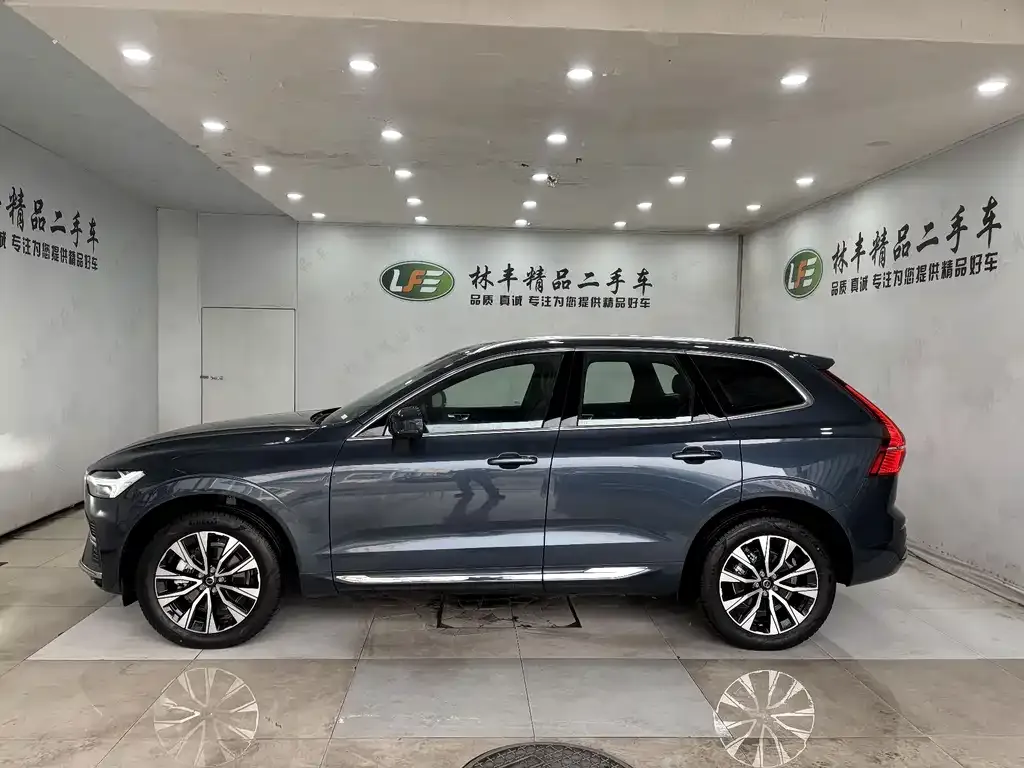 Volvo XC60 — фото 4