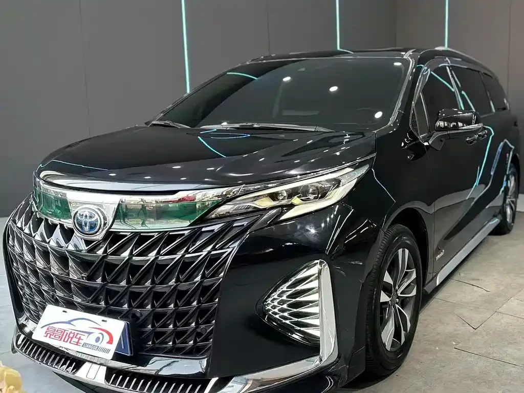 Toyota Granvia 2024 из CN, фото 1