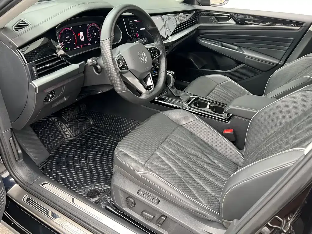 Volkswagen Passat 2023 из CN, фото 8
