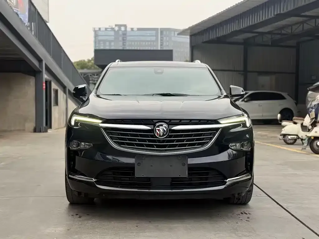 Buick Enclave 2023 из CN, фото 2