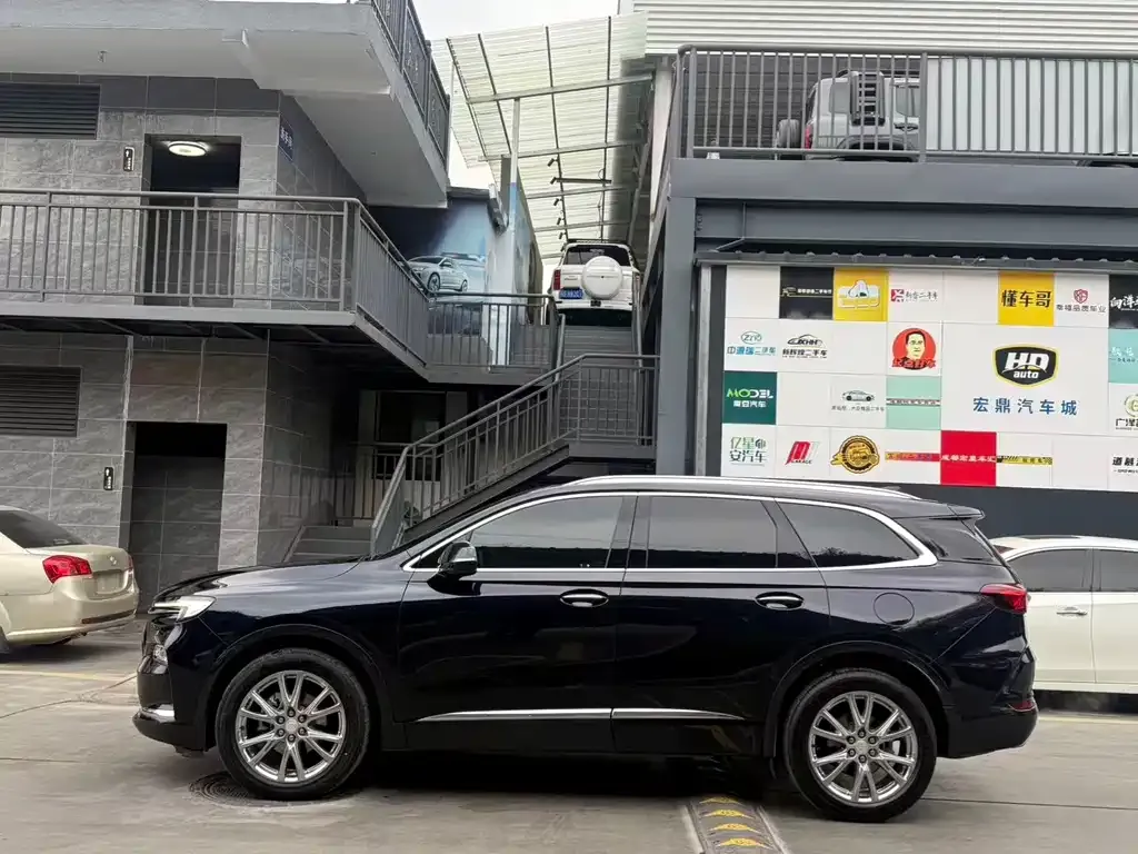 Buick Enclave 2023 из CN, фото 9