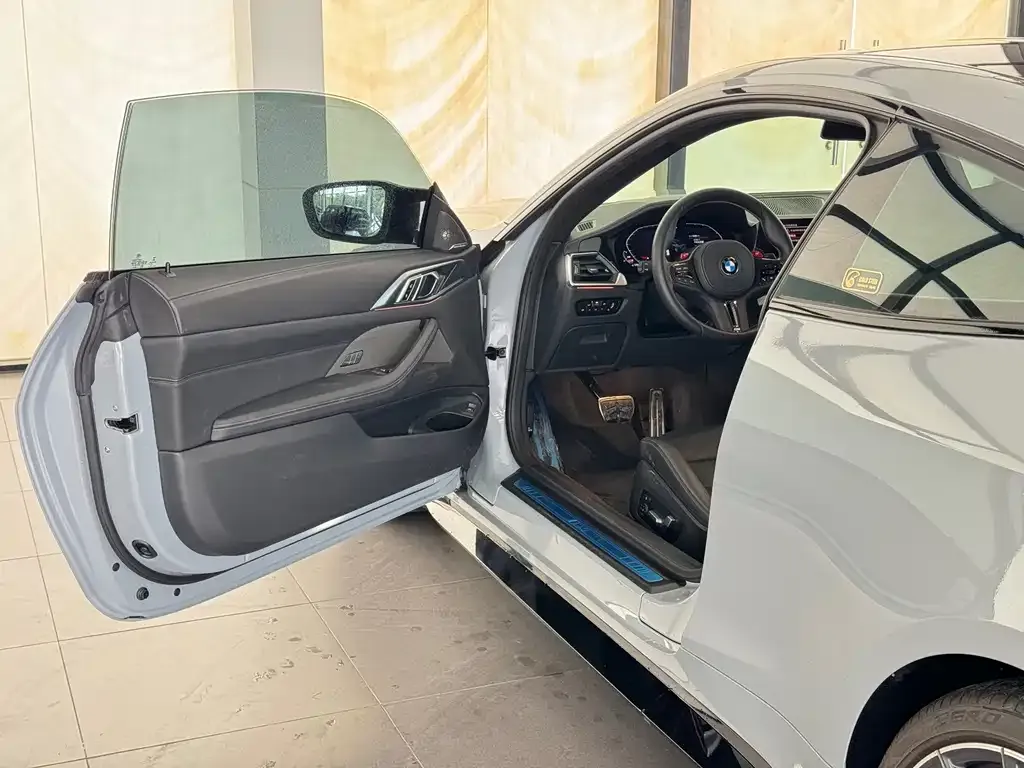 BMW M4 2023 из CN, фото 2