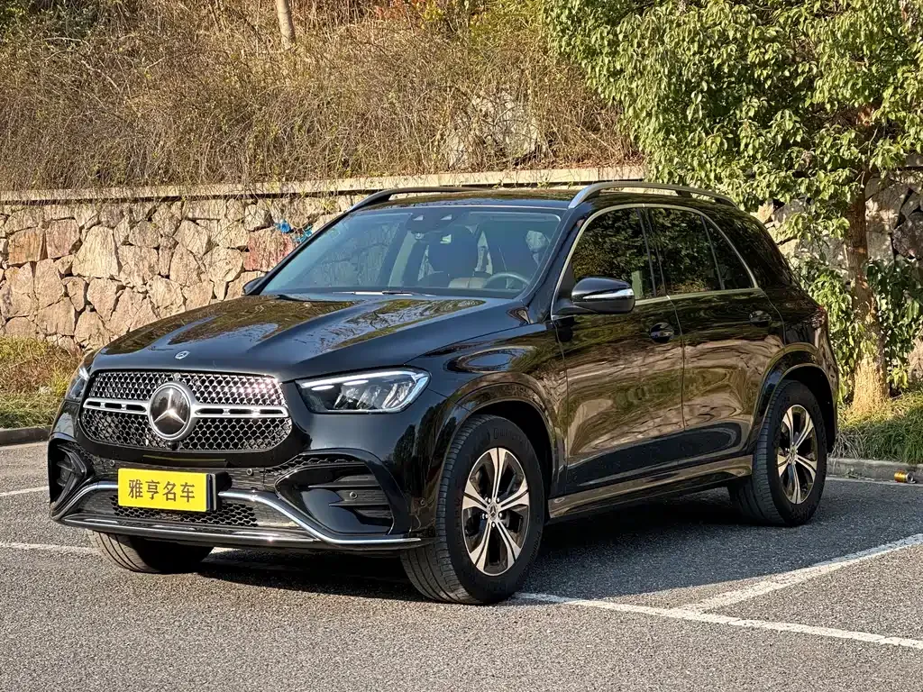 Mercedes-Benz GLE — фото 1