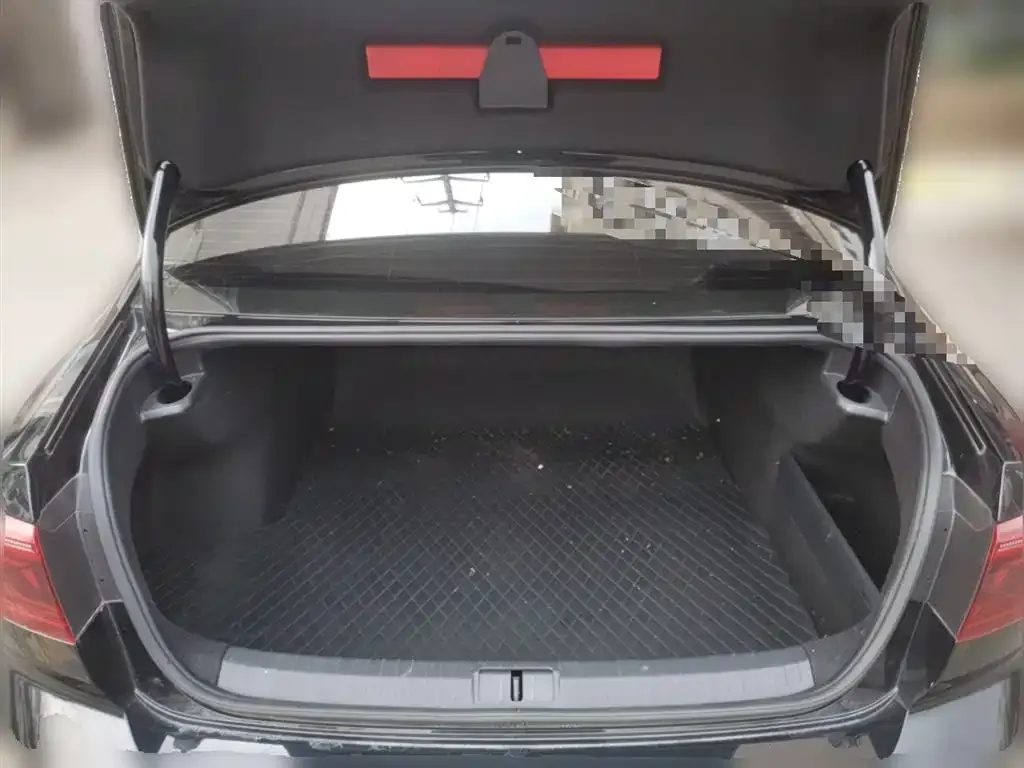 Volkswagen Magotan 2024 из CN, фото 10