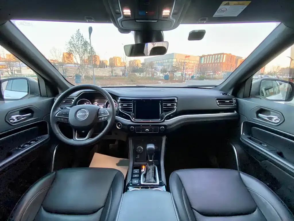 Jeep Grand Commander 2021 из CN, фото 7