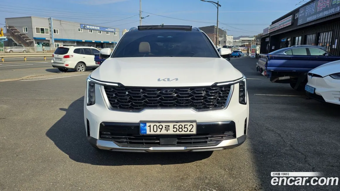 Kia Sorento — фото 1