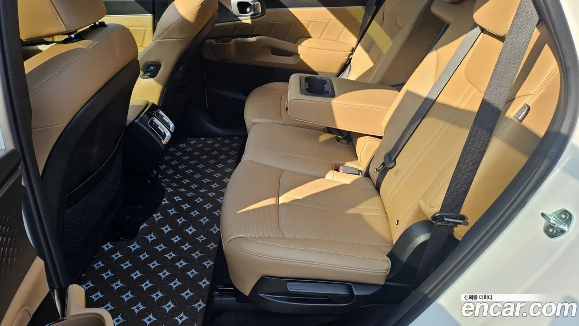 Kia Sorento — фото 6