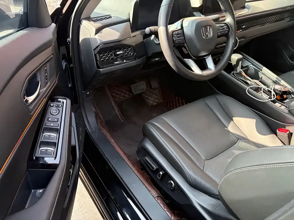 Honda Accord — фото 3