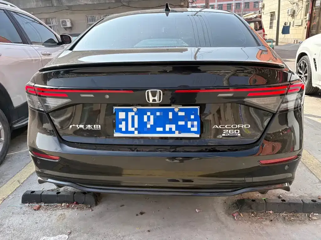 Honda Accord — фото 6