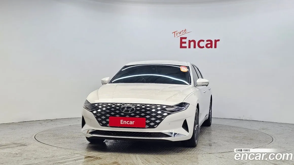 Hyundai Grandeur 2022 из KR, фото 2