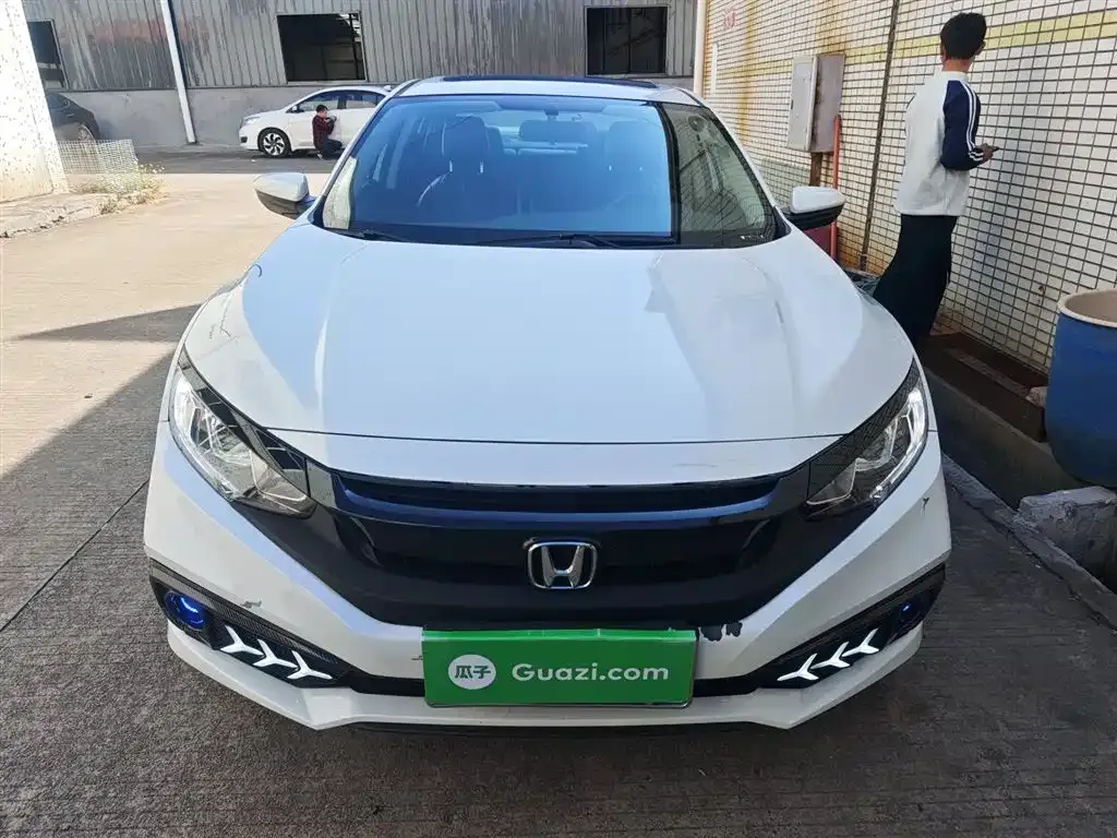 Honda Civic — фото 7
