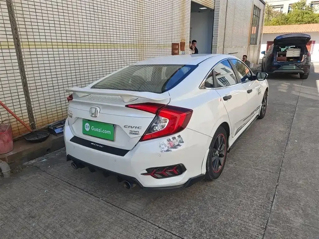 Honda Civic — фото 9