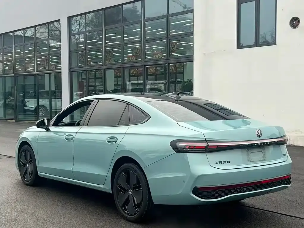 Volkswagen Passat 2024 из CN, фото 8