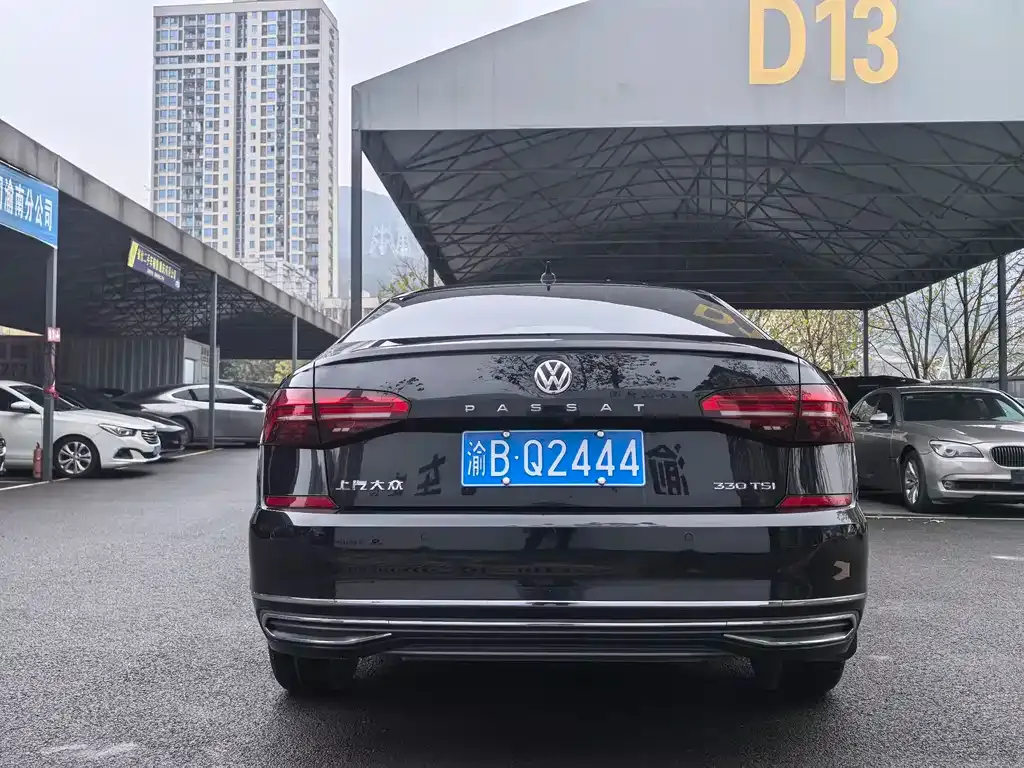 Volkswagen Passat — фото 6