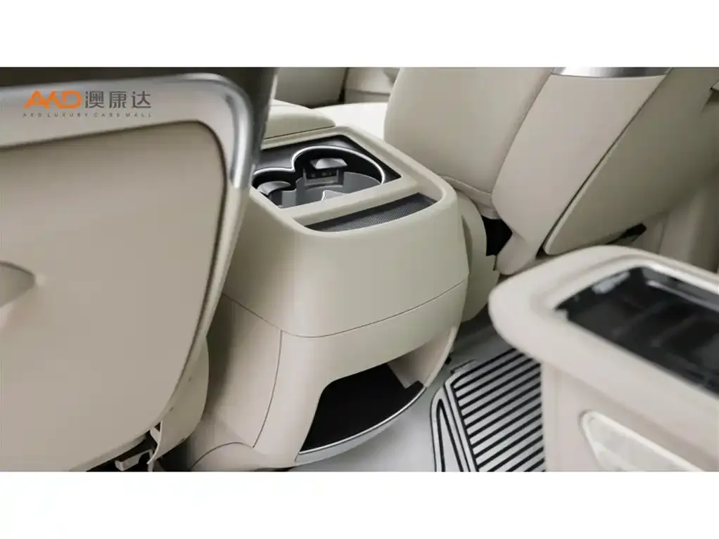Mercedes-Benz V-Class 2024 из CN, фото 10