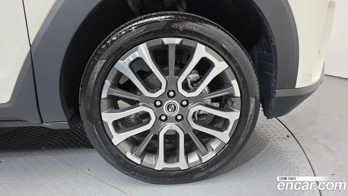 KG Mobility (Ssangyong) Torres — фото 10