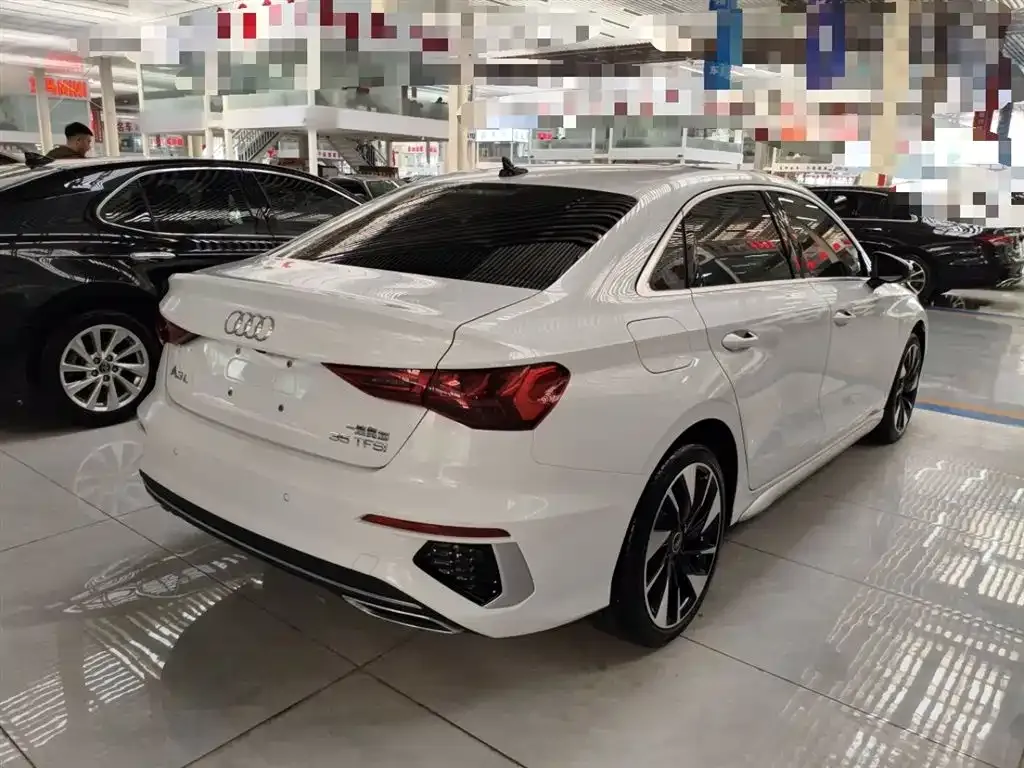 Audi A3 2024 из CN, фото 10