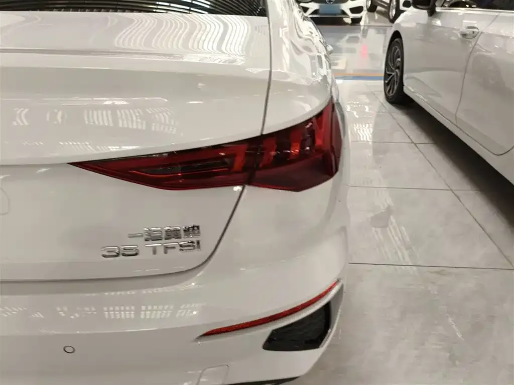 Audi A3 2024 из CN, фото 2