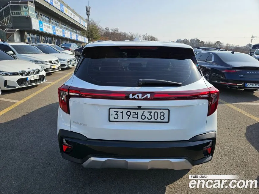 Kia Seltos 2024 из KR, фото 2