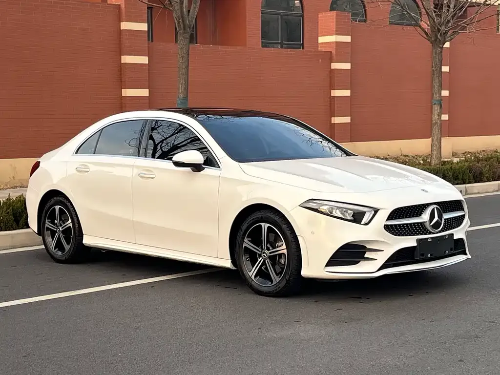 Mercedes-Benz A-Class 2023 из CN, фото 8