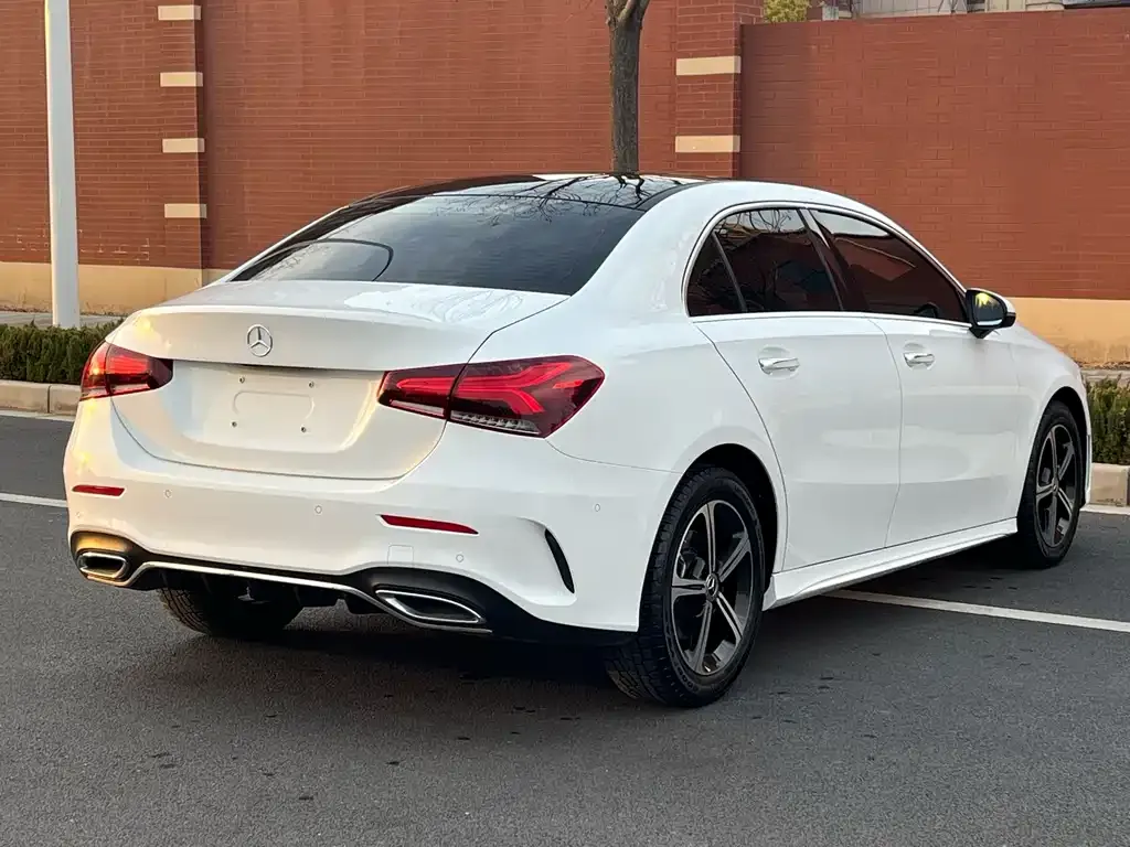 Mercedes-Benz A-Class 2023 из CN, фото 3