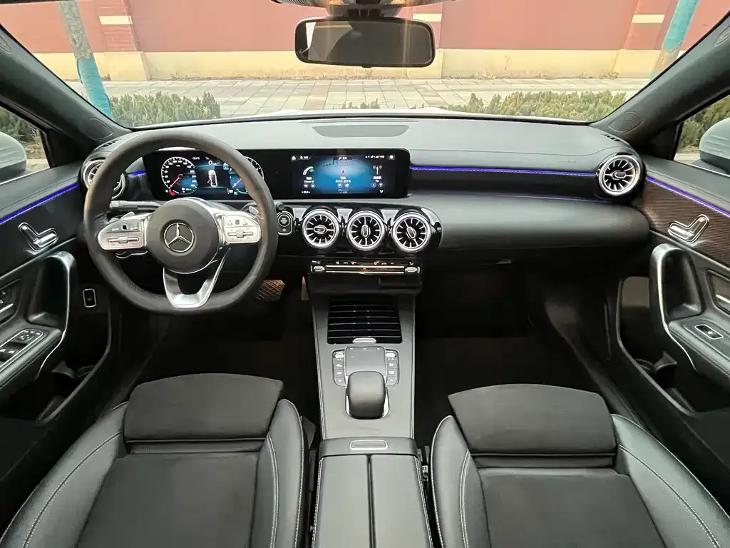 Mercedes-Benz A-Class 2023 из CN, фото 4
