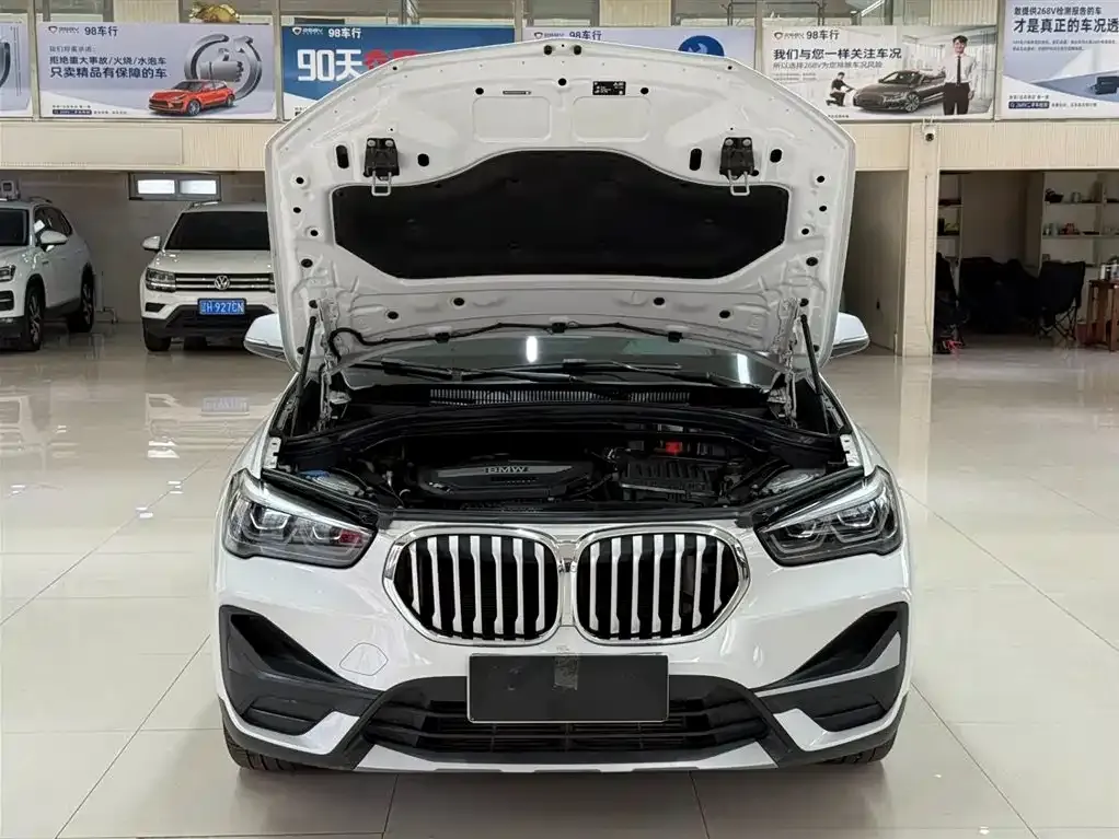 BMW X1 2022 из CN, фото 4