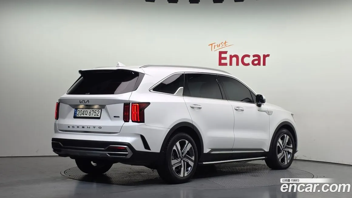 Kia Sorento — фото 8