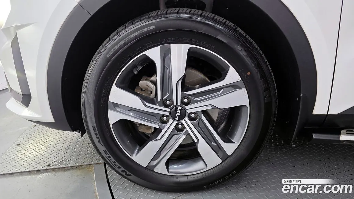 Kia Sorento — фото 5