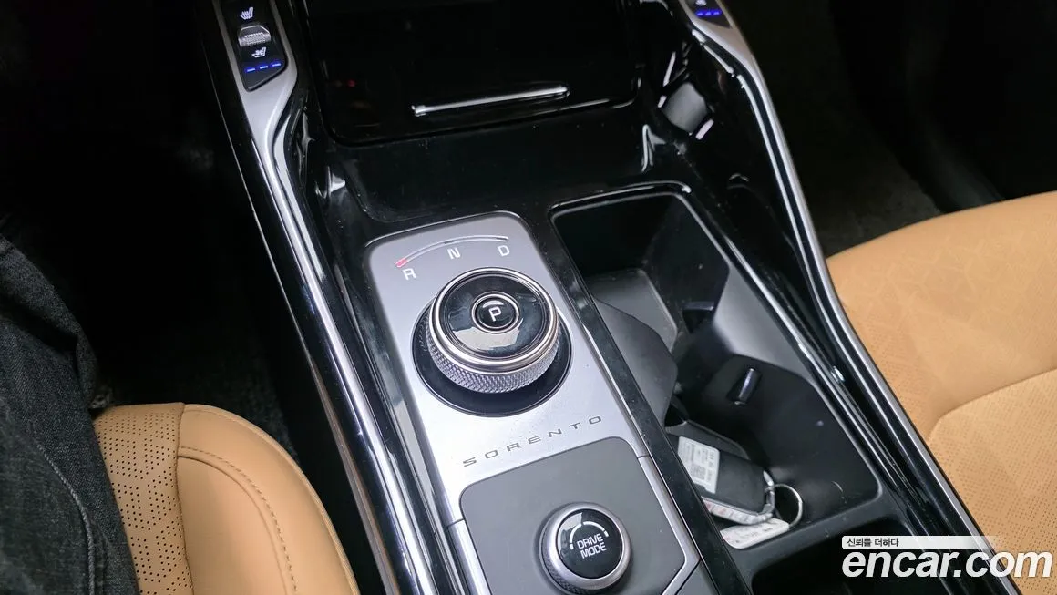 Kia Sorento — фото 9