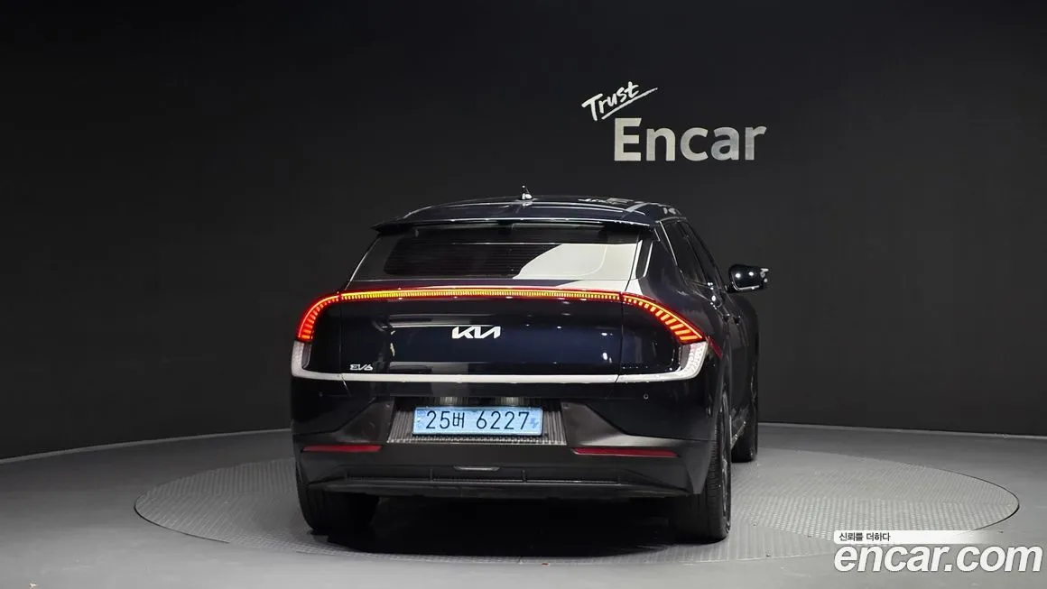Kia EV6 — фото 6