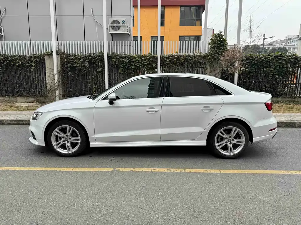 Audi A3 2021 из CN, фото 7
