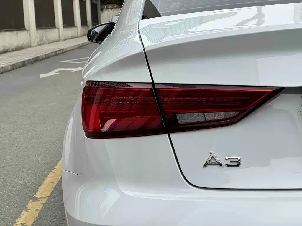 Audi A3 2021 из CN, фото 2