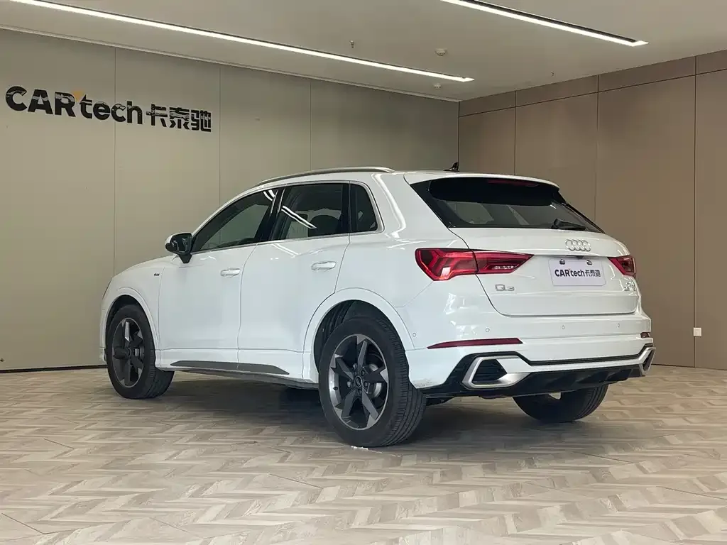 Audi Q3 — фото 3