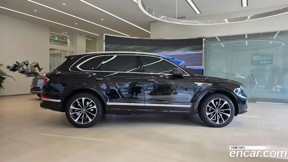 Bentley Bentayga 2025 из KR, фото 10